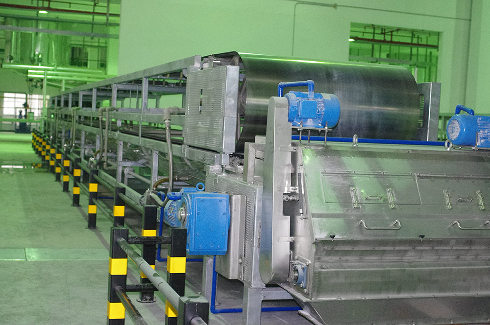 树脂钢带机-树脂压片